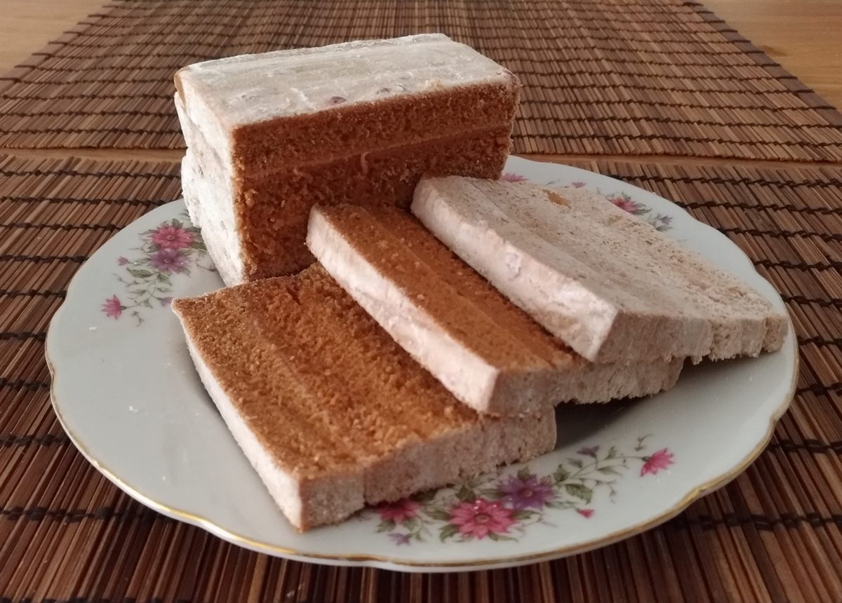 Белёвская пастила — слоёное яблочное лакомство, которое прославило Амвросия Прохорова и город Белёв